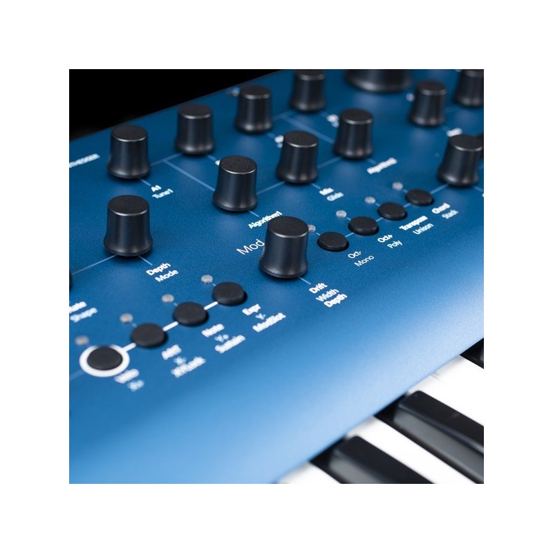 Modal Cobalt8X - syntezator analogowy