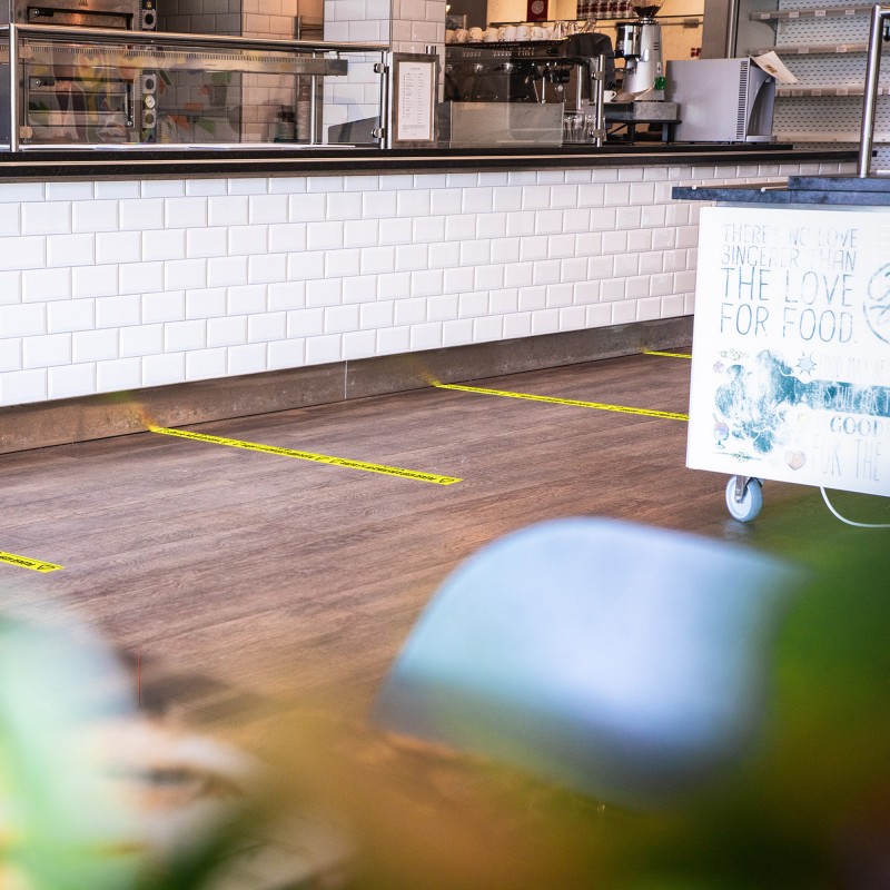 Adam Hall Accessories 58068 SPA - Social Distancing Tape 2 metry hiszpański - 6