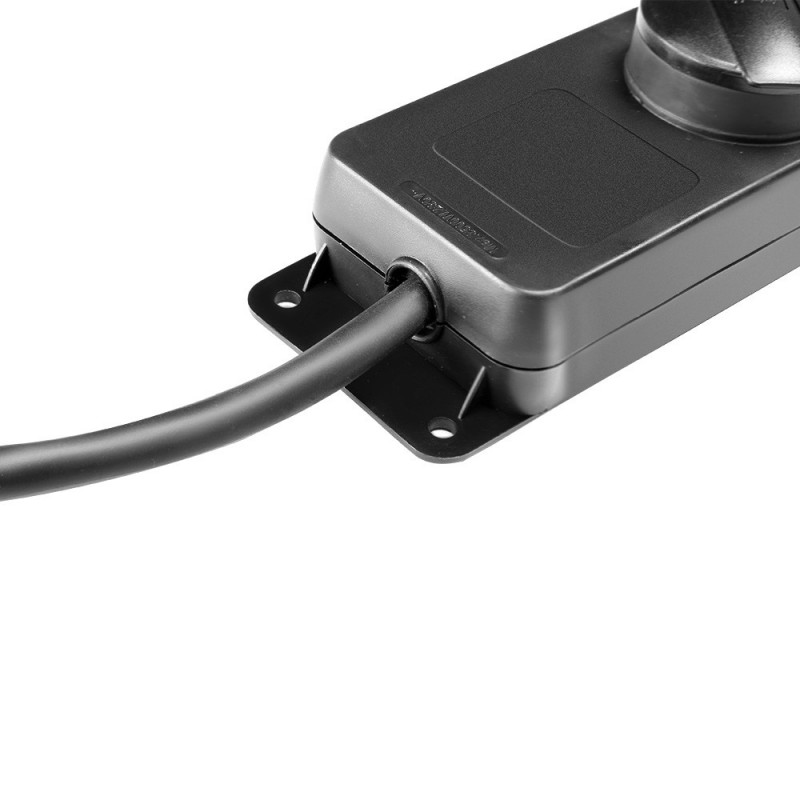 Adam Hall Accessories 8747 IP 3 - 3-gniazdkowa listwa zasilająca, stopień ochrony IP44 - 4