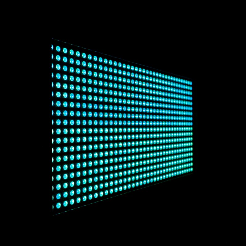 Cameo THUNDER® WASH 600 RGBW - 3 w 1 Strobe, Blinder i Wash Light - 8