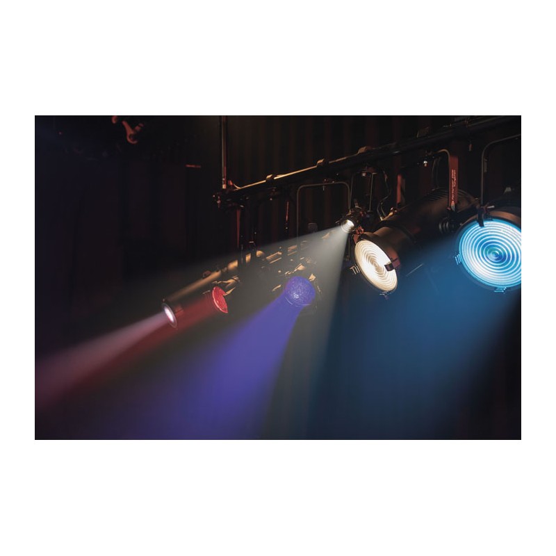 Showtec Performer 1500 Fresnel - 11
