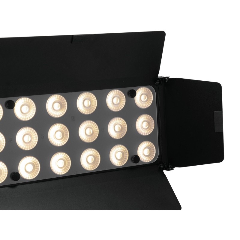 EUROLITE LED CLS-18 QCL RGB/WW 18x7W - Panel LED - 5