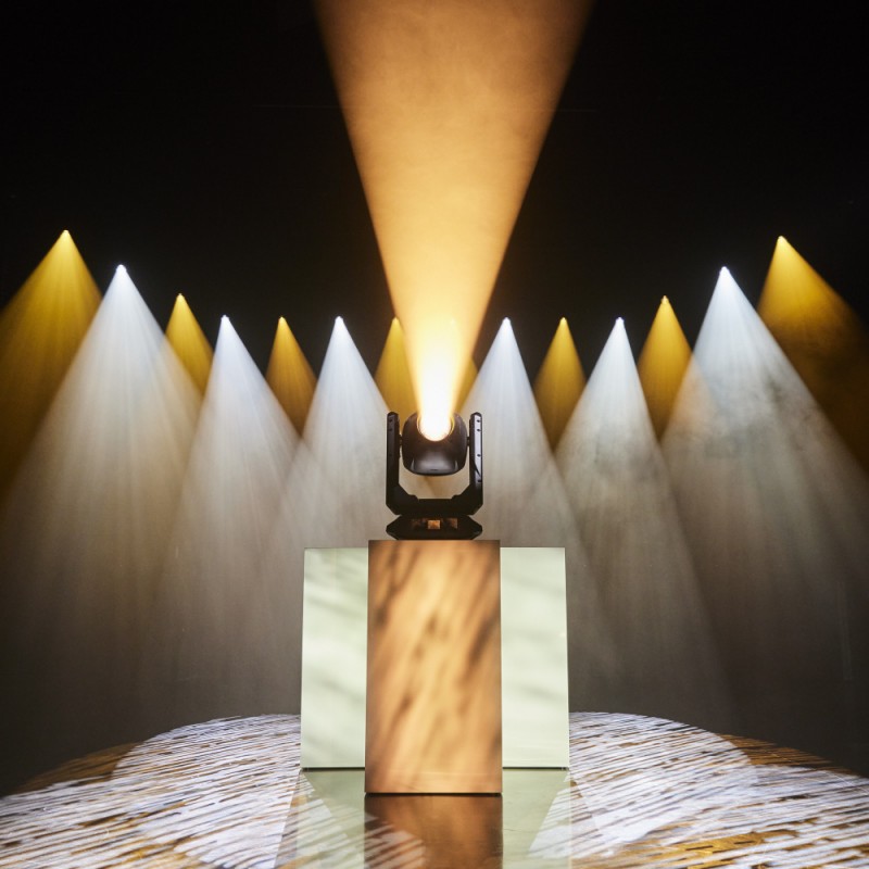 Cameo OTOS SP6 - Ruchoma głowica typu LED Profile IP65 - 11