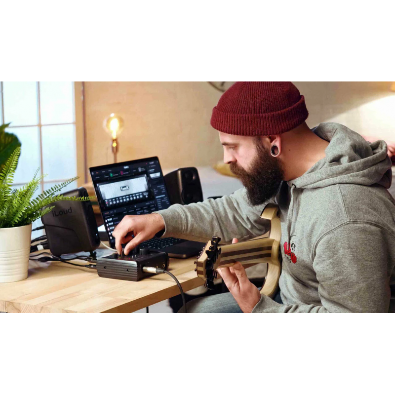 IK Multimedia AXE I/O One - Gitarowy Interfejs Audio - 13