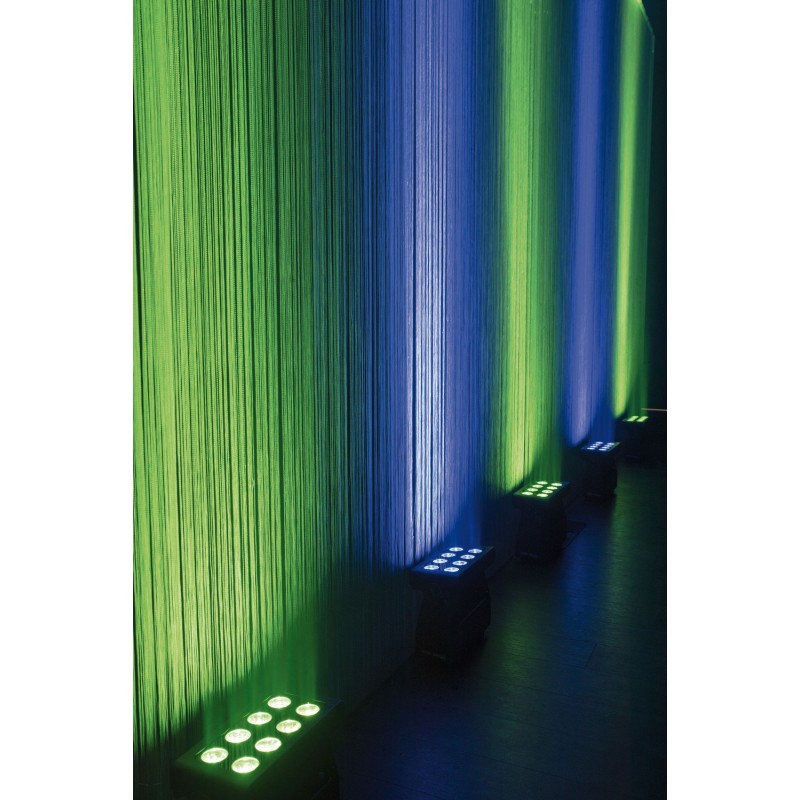 Showtec Ruchoma głowa Wash Helix M1100 Q4 Mobile LED RGBW (CRMX & WDMX)