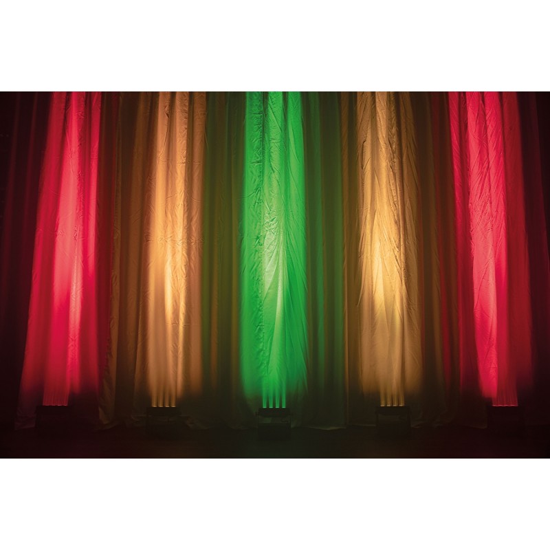 Showtec Ruchoma głowa Wash Helix M1100 Q4 Mobile LED RGBW (CRMX & WDMX)