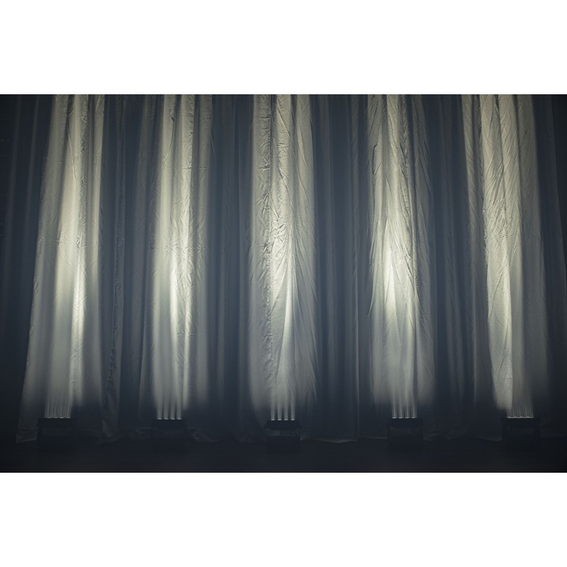 Showtec Ruchoma głowa Wash Helix M1100 Q4 Mobile LED RGBW (WDMX)