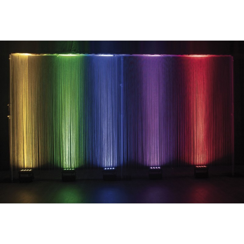 Showtec Ruchoma głowa Wash Helix M1100 Q4 Mobile LED RGBW (WDMX)