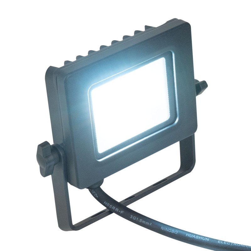 Showtec Reflektor Aviano Tour 10W CCT LED