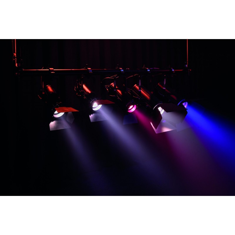 Showtec Reflektor teatralny ACT Fresnel 150 LED RGBAL