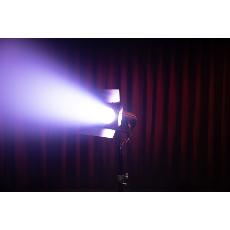 Showtec Reflektor teatralny ACT Fresnel 150 LED RGBAL