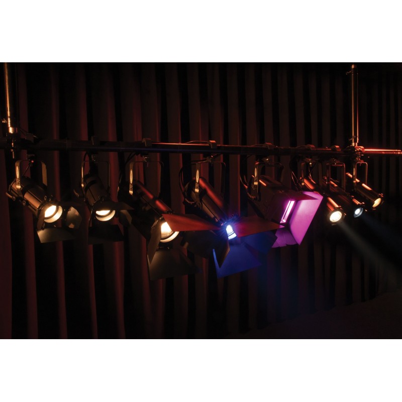 Showtec Reflektor teatralny ACT PC 60 LED RGBW