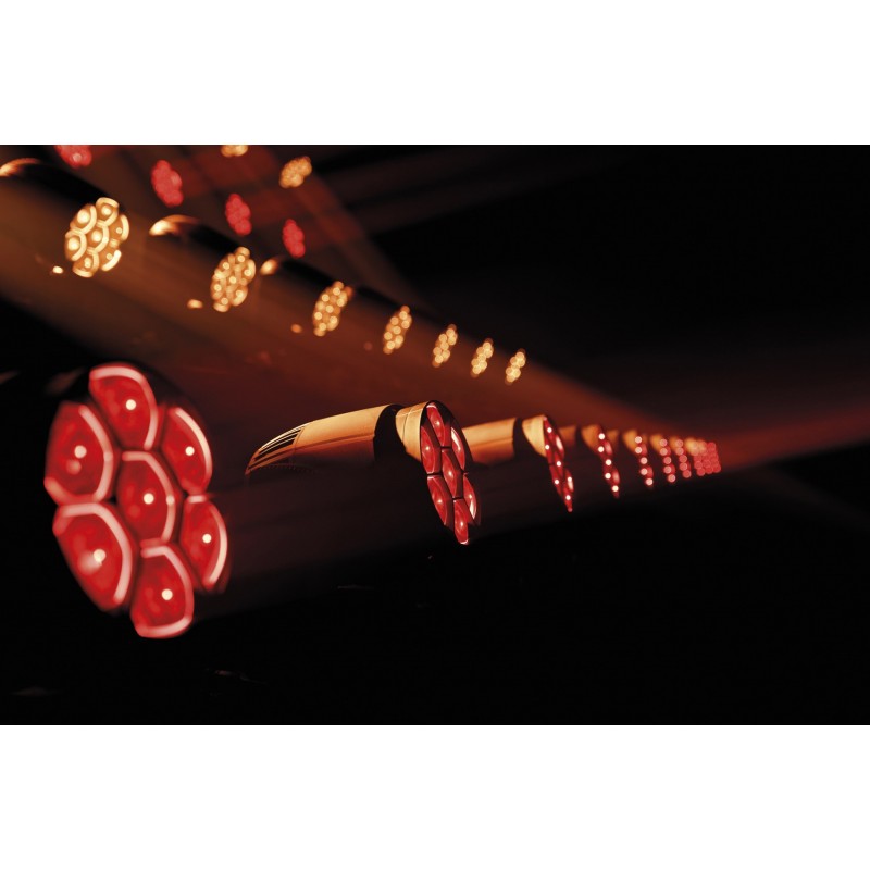 Infinity Ruchoma głowa Wash iW-741 RDM RGBW, Electronic Zoom, 5P DMX