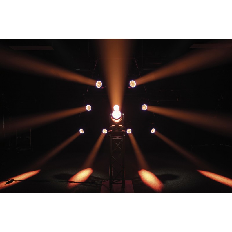 Showtec Ruchoma głowa Wash Polar Wash 740 IP65 7x 40W RGBL LED
