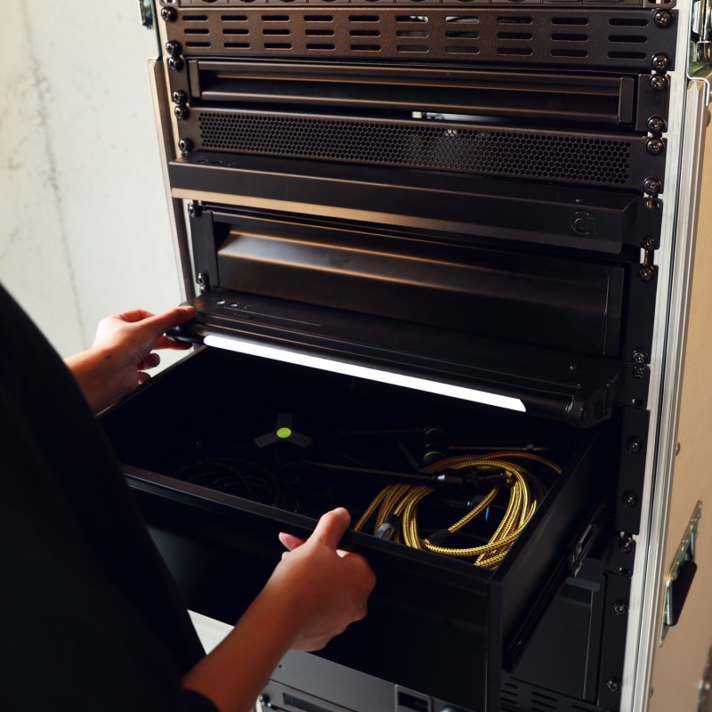 Gravity LED STICK 1 B - Kompaktowa, magnetyczna listwa oświetleniowa LED