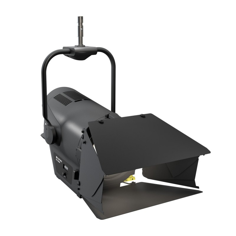 Cameo F4 T PO IP - Obsługiwany przez słupek reflektor Fresnel IP65 z diodą LED Tungsten