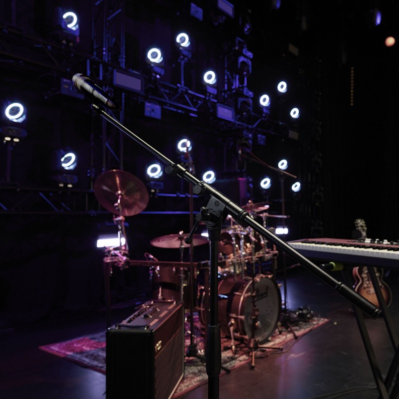 Gravity TMS 4332 B - Statyw mikrofonowy z serii Touring ze składaną podstawą statywu i 2-punktowym wysięgnikiem teleskopowym, cz