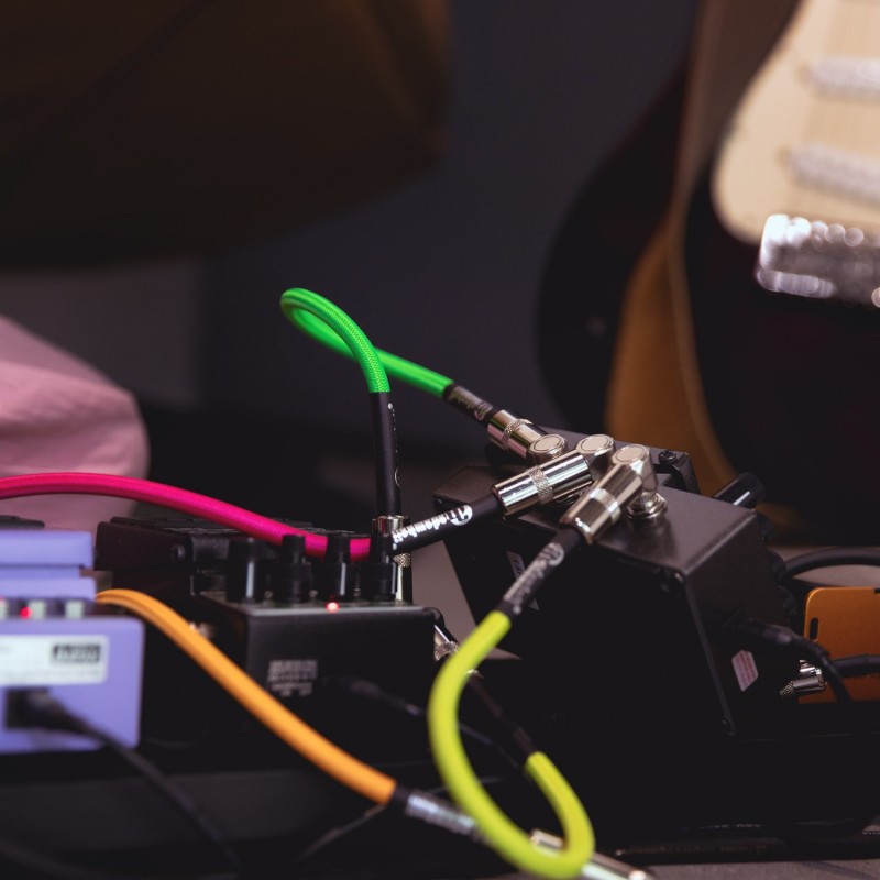 Adam Hall Cables 4 STAR IRR 0060 NEO SET - Zestaw 4 kabli krosowych do efektów gitarowych Jack TS - 0,6 m