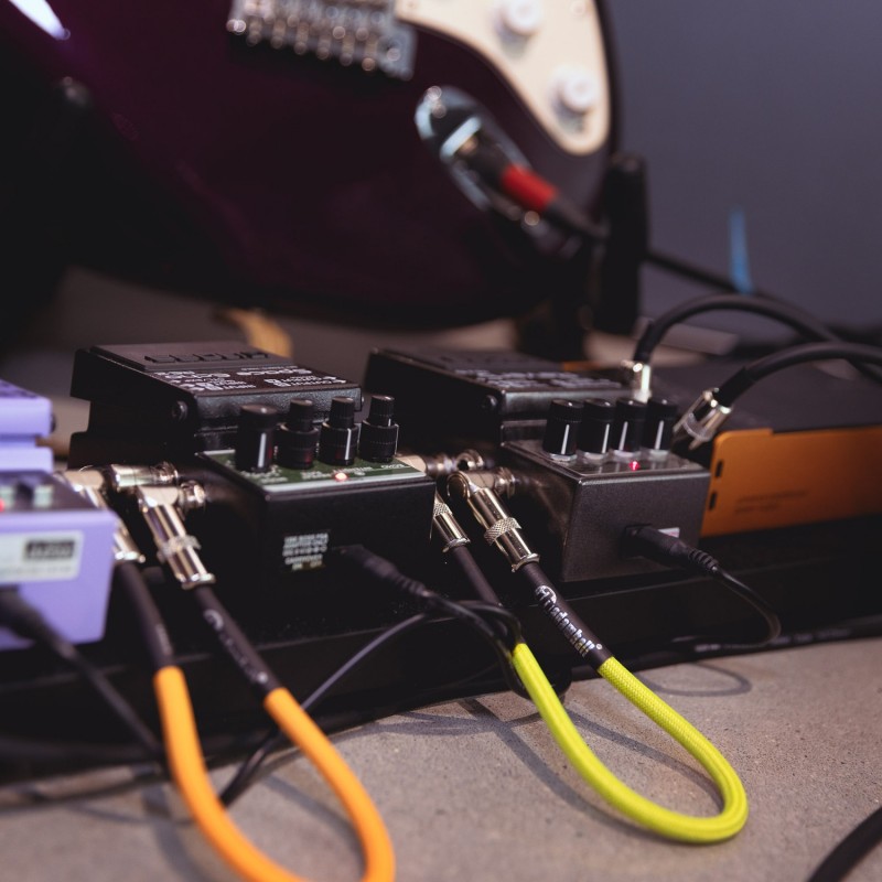 Adam Hall Cables 4 STAR IRR 0060 NEO SET - Zestaw 4 kabli krosowych do efektów gitarowych Jack TS - 0,6 m