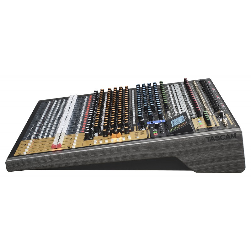 Tascam Model 2400 - 24-kanałowy mikser rejestrujący - 6