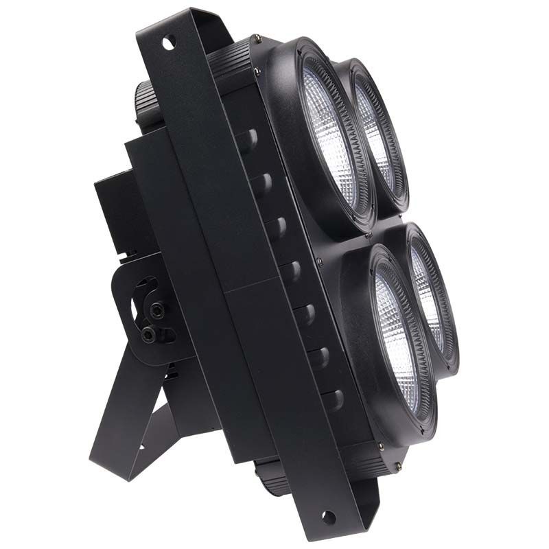 Light4Me BLINDER LED 4x100W - Oświetlacz sceniczny ze stroboskopem