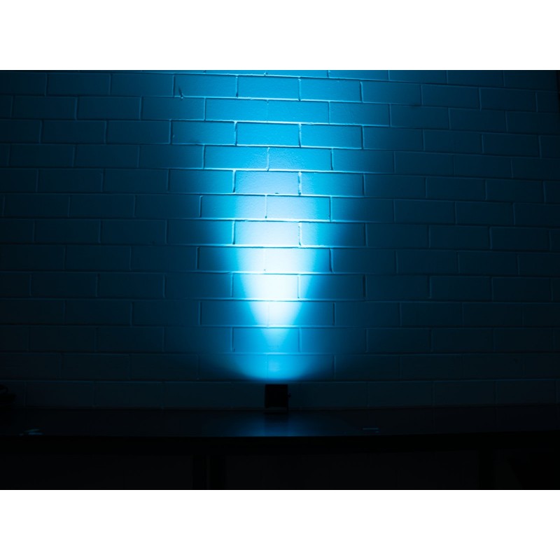 Eurolite AKKU Mini IP UP-4 QCL Spot MK2 - Reflektor spot wodoodporny