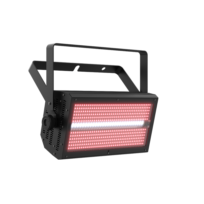 Chauvet Shocker Panel FX - Panel LED - 1 - Listwy i Panele LED - Ten wielozadaniowy stroboskop, wash lub blinder ma 16 mapowalny