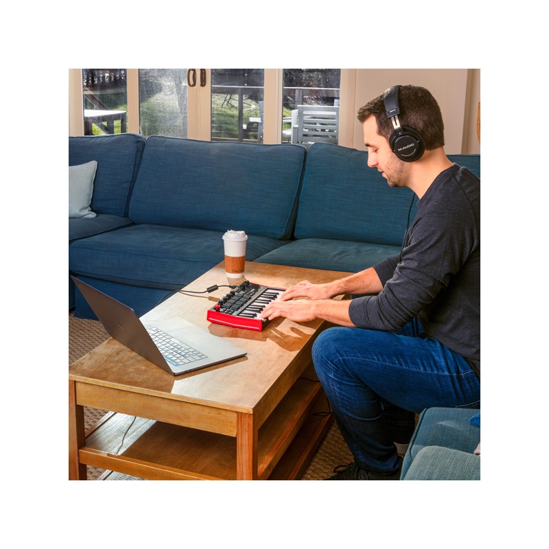 Akai MPK MINI PLAY 3 - Mini klawiatura sterująca