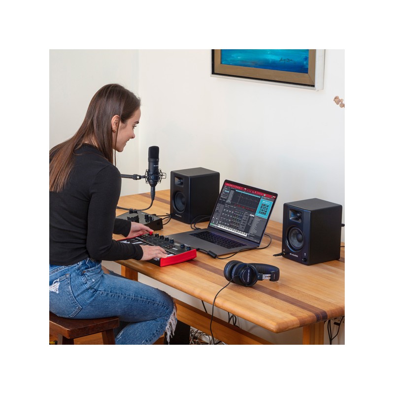 Akai MPK MINI PLAY 3 - Mini klawiatura sterująca