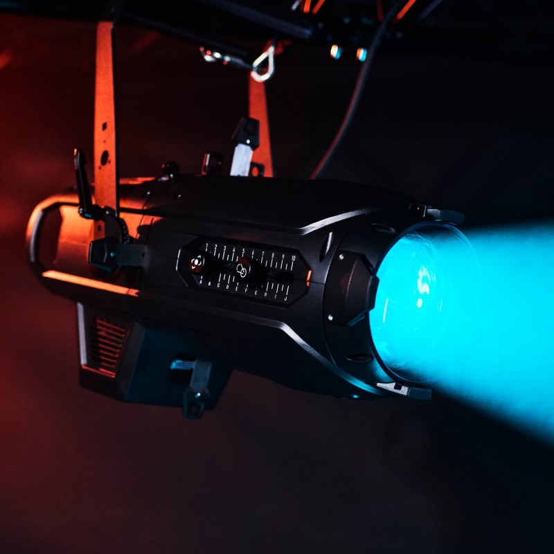 Cameo P6 - Reflektor profilowy LED full color