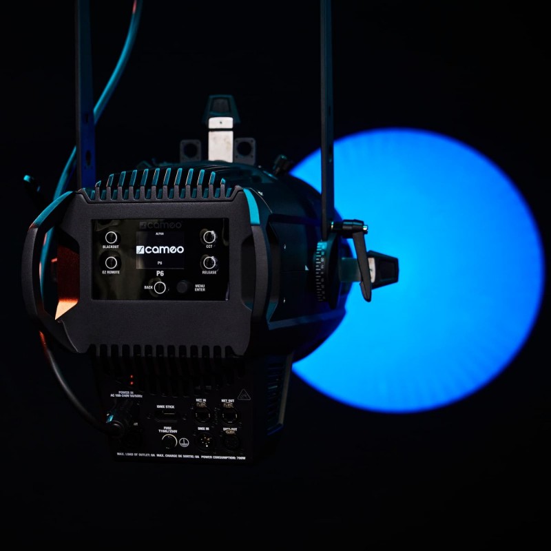 Cameo P6 - Reflektor profilowy LED full color