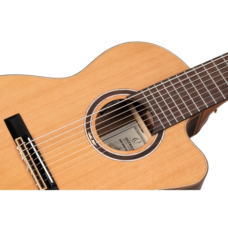 Ortega RCE159RW-8 Performer Series - Gitara elektroklasyczna 4/4 z pokrowcem