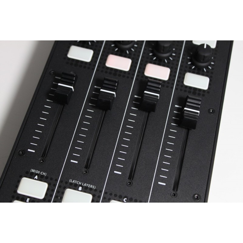ALLEN & HEATH XONE K2 - kontroler DJ