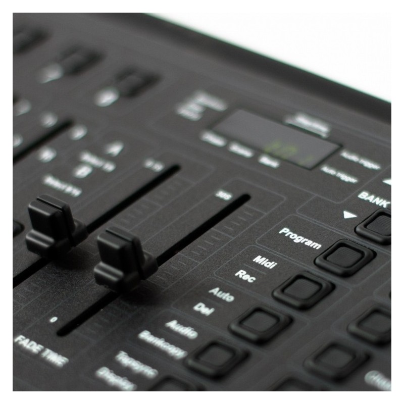 AMERICAN DJ DMX Operator 1 - Sterownik DMX