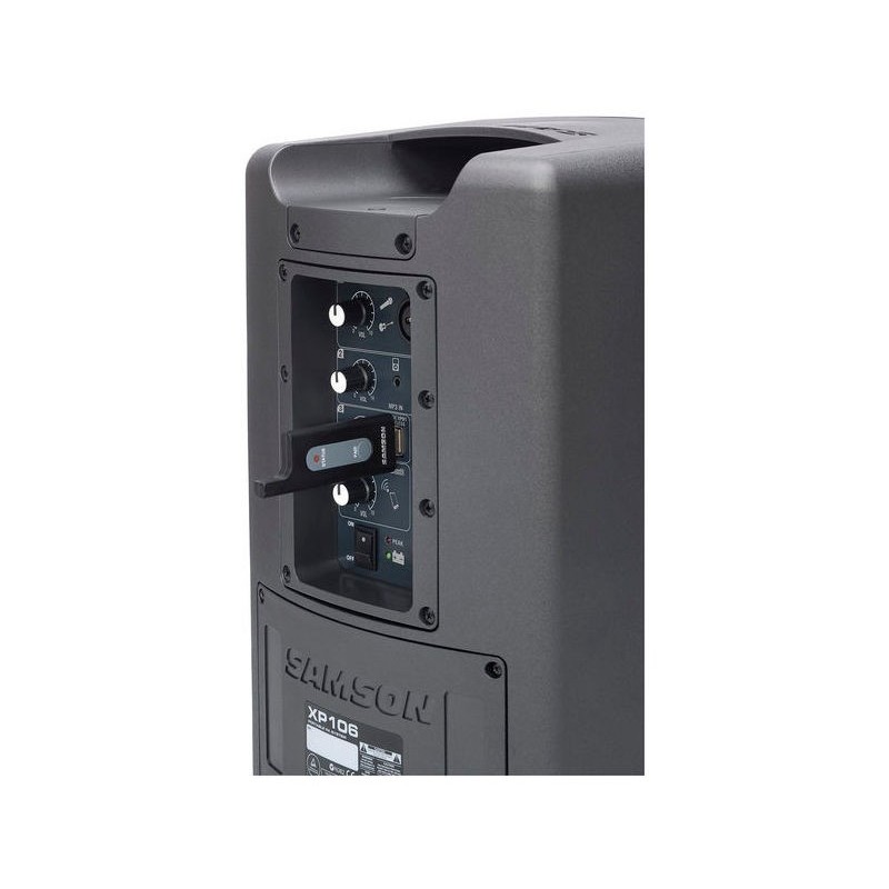 SAMSON XP 106W back panel