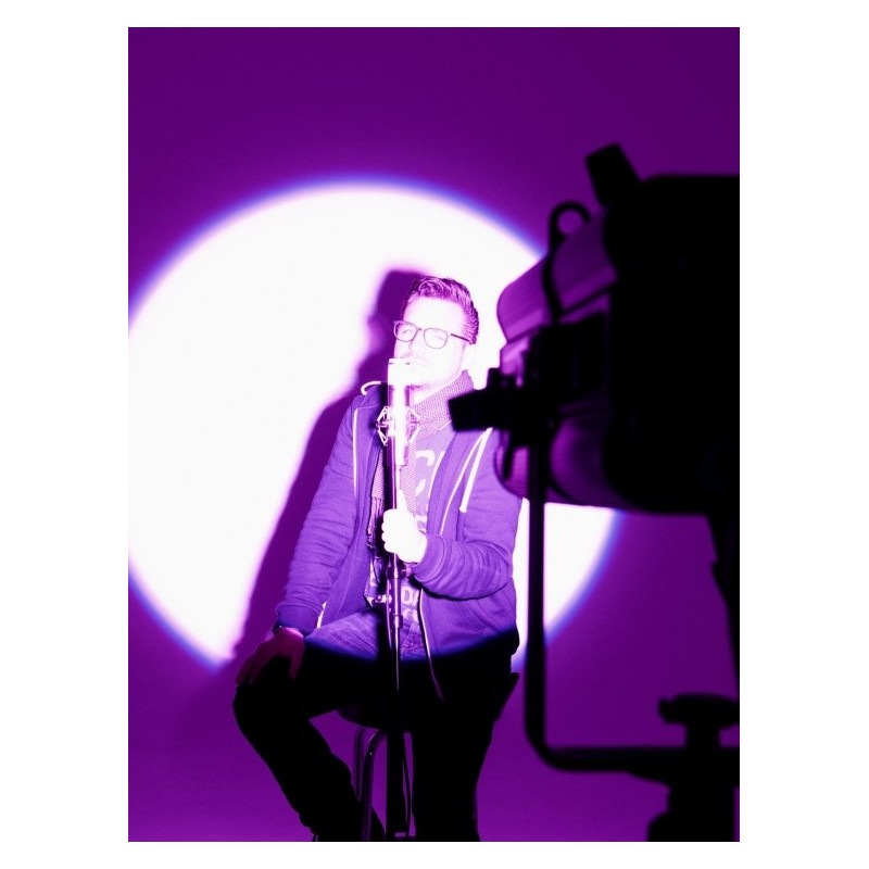 EUROLITE LED PFE-100 RGBW - Reflektor teatralny