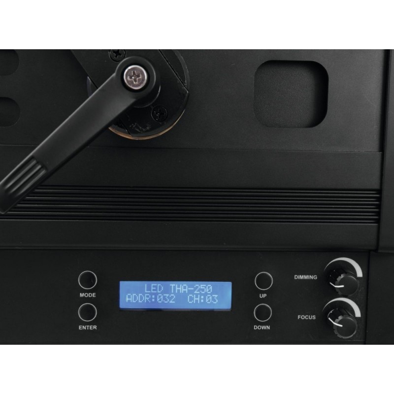 EUROLITE LED THA-250F - reflektor teatralny