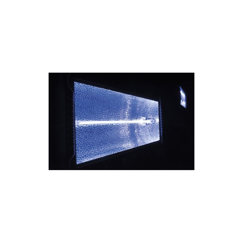 Showtec Titan Strobe BLAZE - Stroboskop RGB - 40297