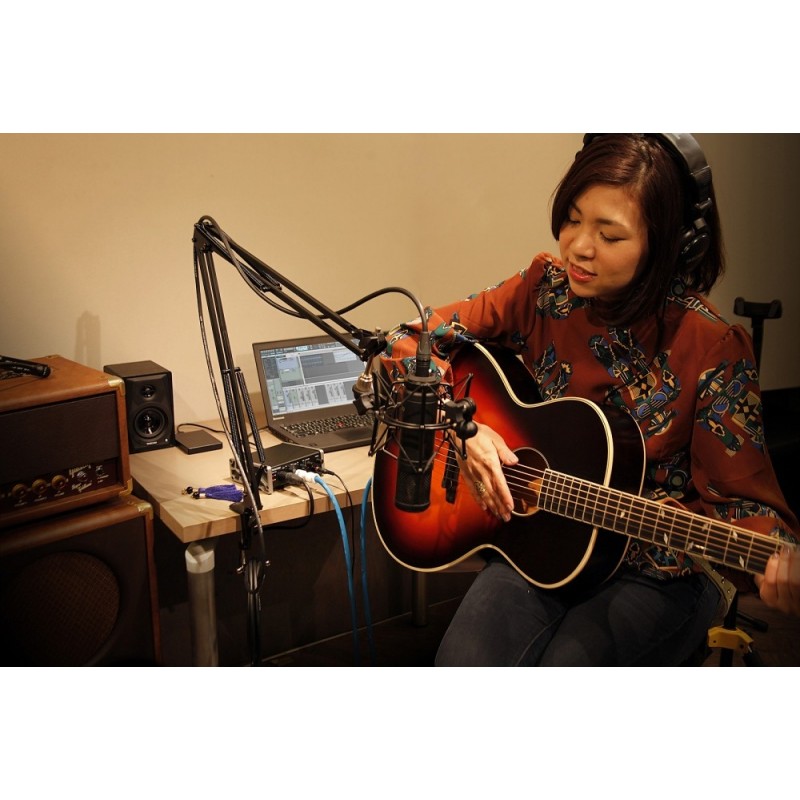 Tascam TM-AM2 - Statyw mikrofonowy pantograf