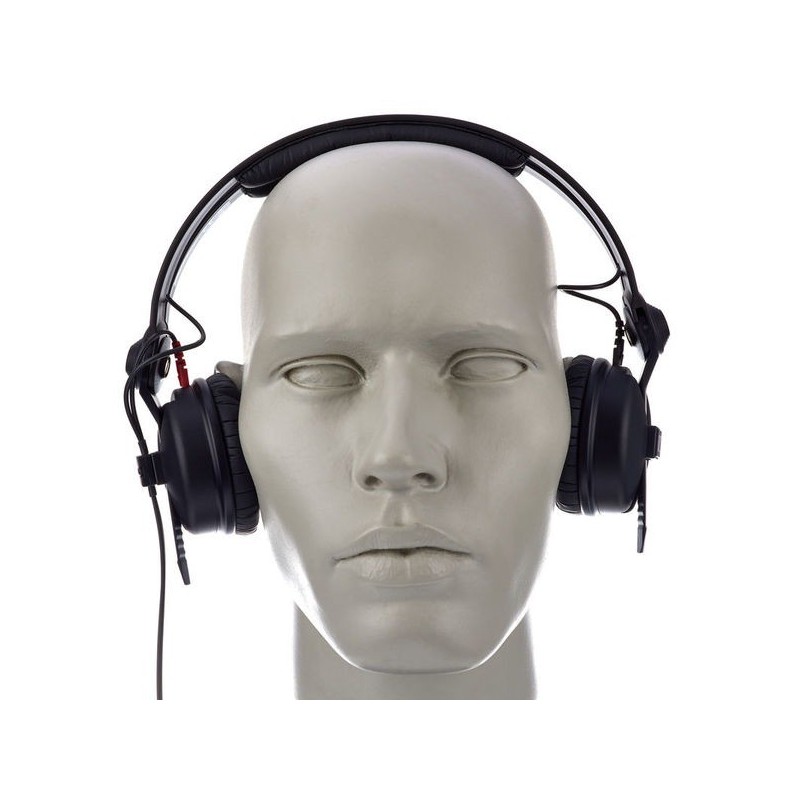 Sennheiser HD-25 on dummy head front