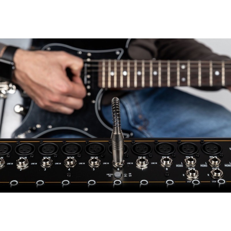 RCF F16XR - guitar plug