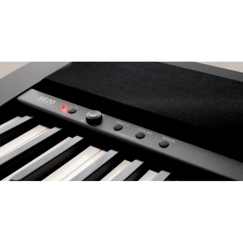 Korg XE20 - włącznik