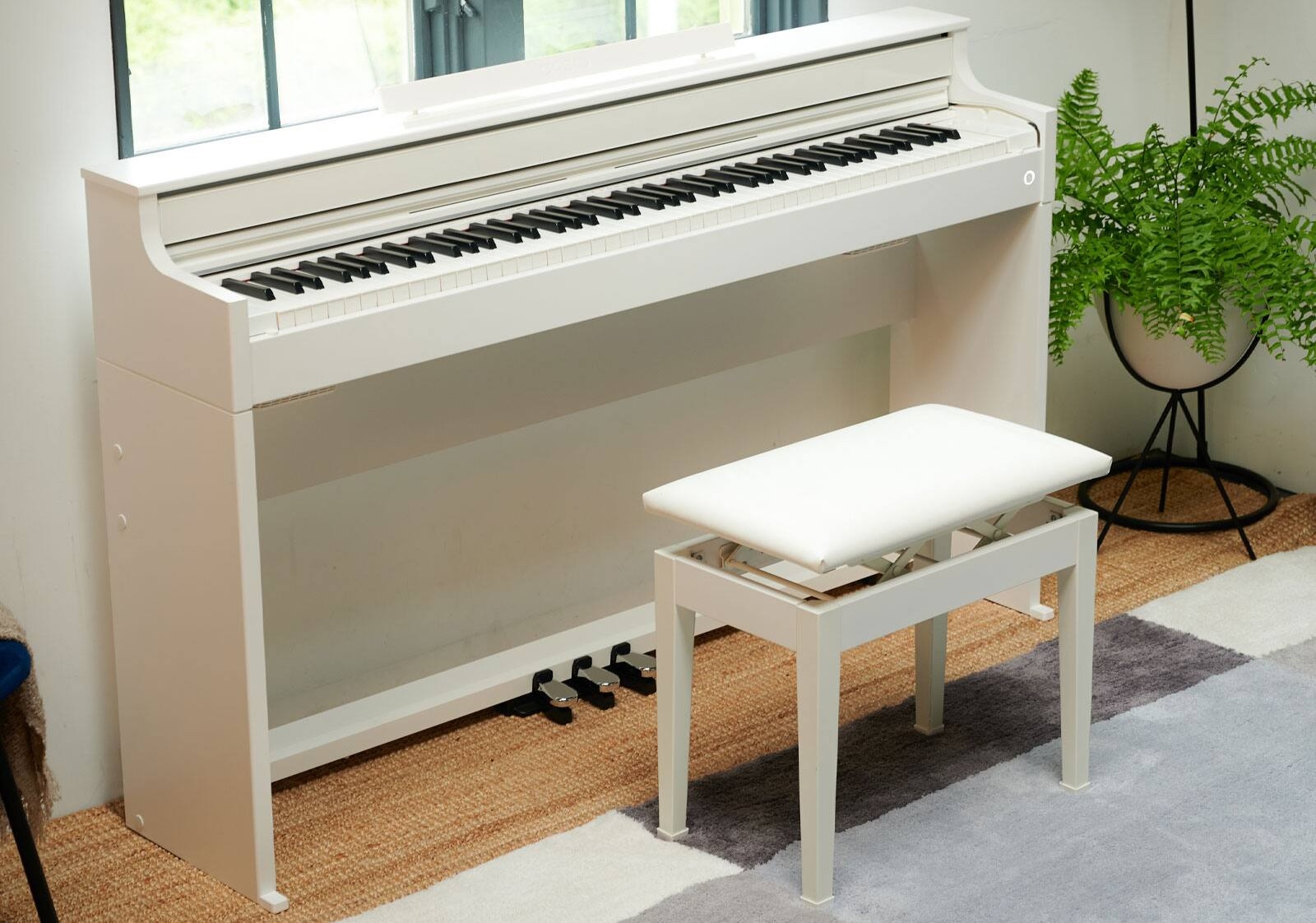 Dokładne dążenie do ekspresyjnego, dynamicznego rezonansu.