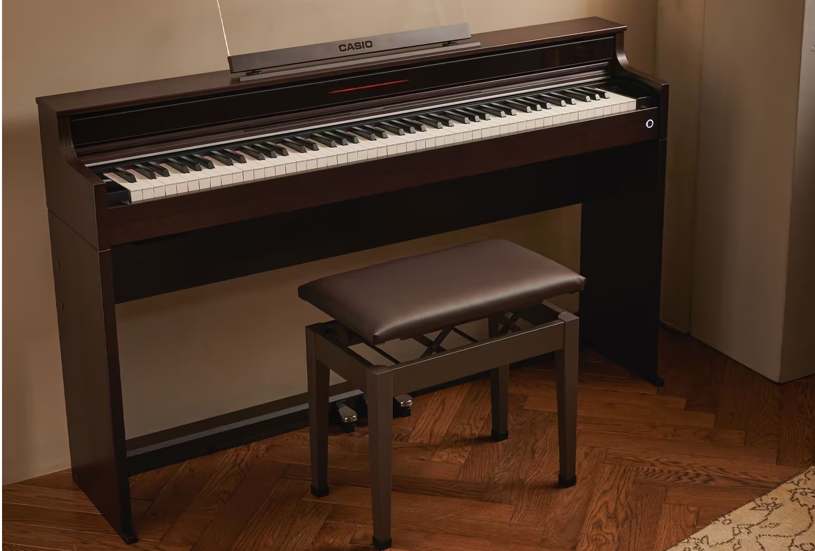 Dokładne dążenie do ekspresyjnego, dynamicznego rezonansu.