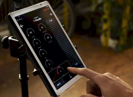 Electro-Voice EVERSE 12 BEZPRZEWODOWE STEROWANIE I MONITOROWANIE