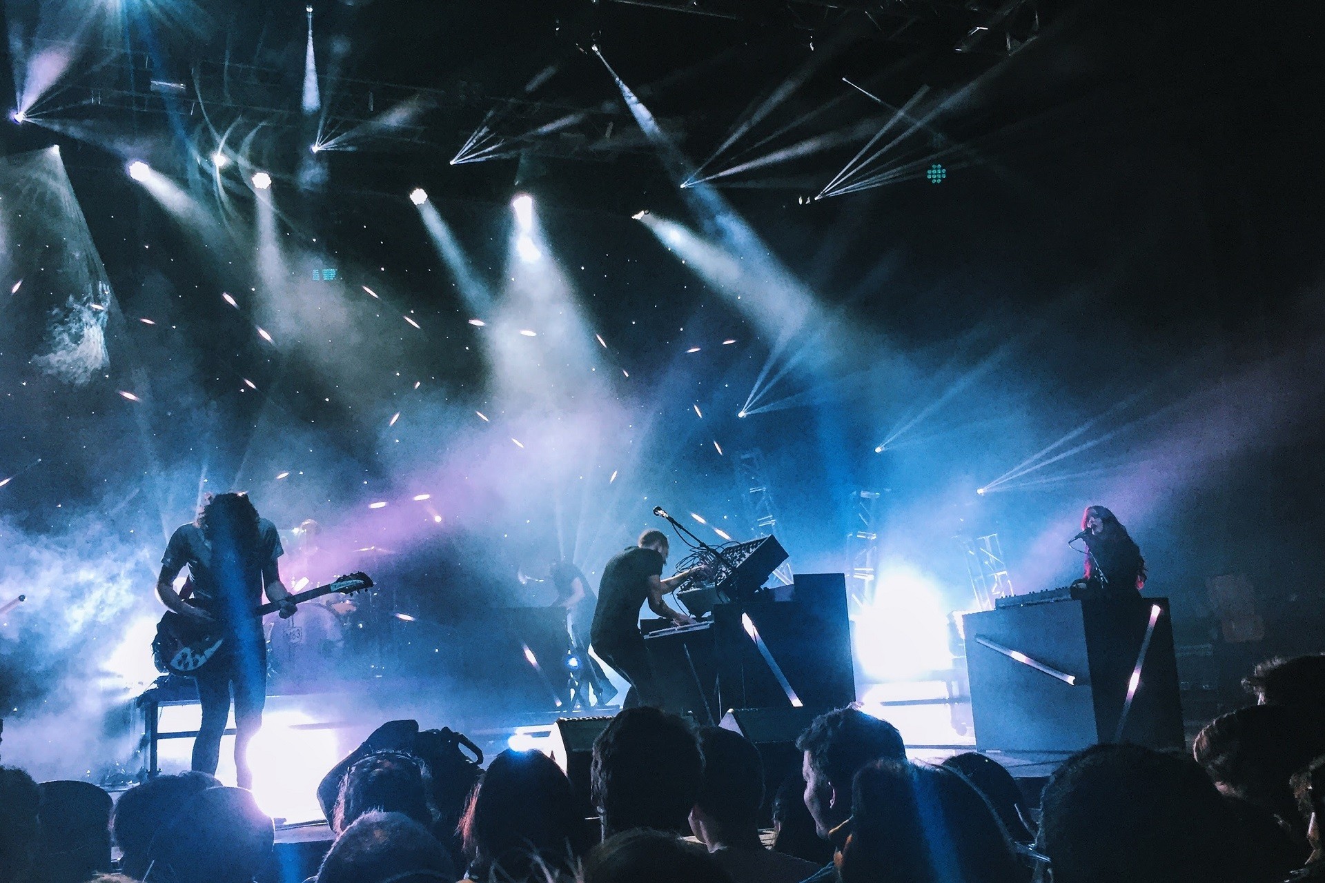 5 najlepszych głośników szerokopasmowych na rynku w 2023 r.